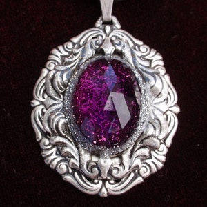 Gothic Romance Antiqued Silver Pendant image 3