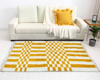 Groot geel en wit geruit tapijt, Marokkaans Berber geruit tapijt, beniourain tapijt, geruit vloerkleed - Zacht gekleurd tapijt - Schaakbordkleed