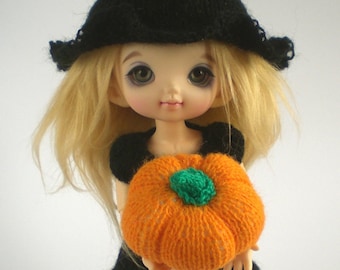 Pukifee と Lati Yellow のハロウィン編み物パターン