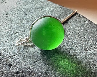 Halskette aus recyceltem Marmor - ENVY