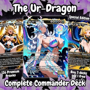 Peut inclure: Trois cartes à collectionner représentant des personnages avatars de dragon de style anime. La carte centrale est intitulée The Ur-Dragon, flanquée de Ancient Gold Dragon et Scion of the Ur-Dragon. Le texte inclut Special Edition, 126 Premium Proxies et Complete Commander Deck.
