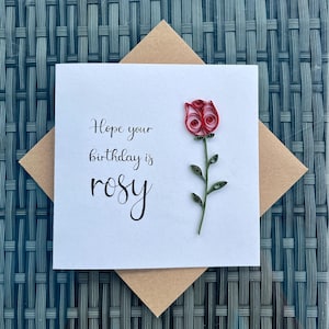 Cartão acolchoado exclusivo feito à mão - Espero que seu aniversário seja um trocadilho rosado - com tema de flores - feliz aniversário