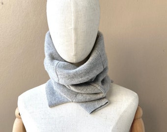 joodito 100% cashmere upcycled neck gaiter tube scarf snood heather light grey gray warmer recycled sweater neckwarmer winter neck warmer