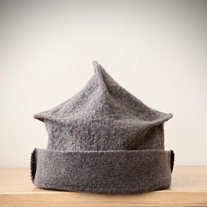 joodito origami crown 100% shetland wool felted hat bucket beanie cap dark green Joodito | Accessories | Joodito 0 Wool Origami Crown Bucket  main image 2