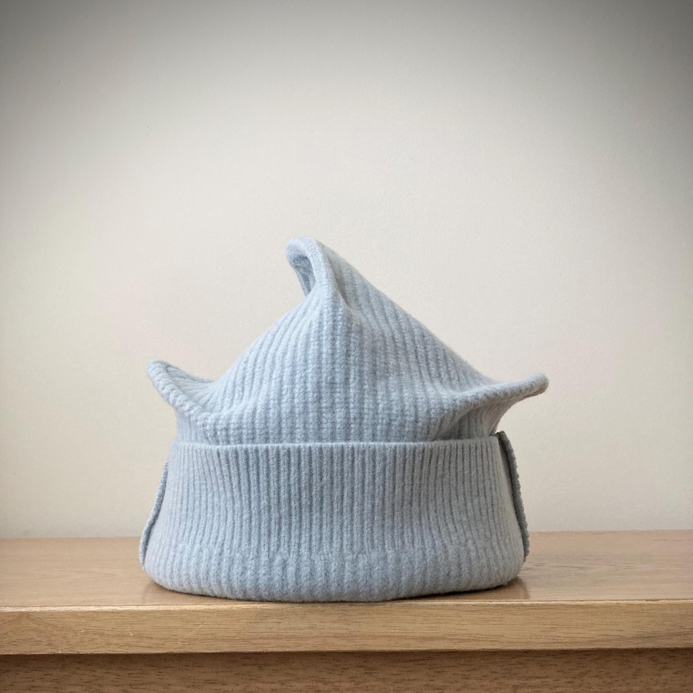 joodito origami crown 100% wool sweater hat bucket beanie cloche cap black joodito origami crown lambswool sweater hat bucket beanie  main image 2