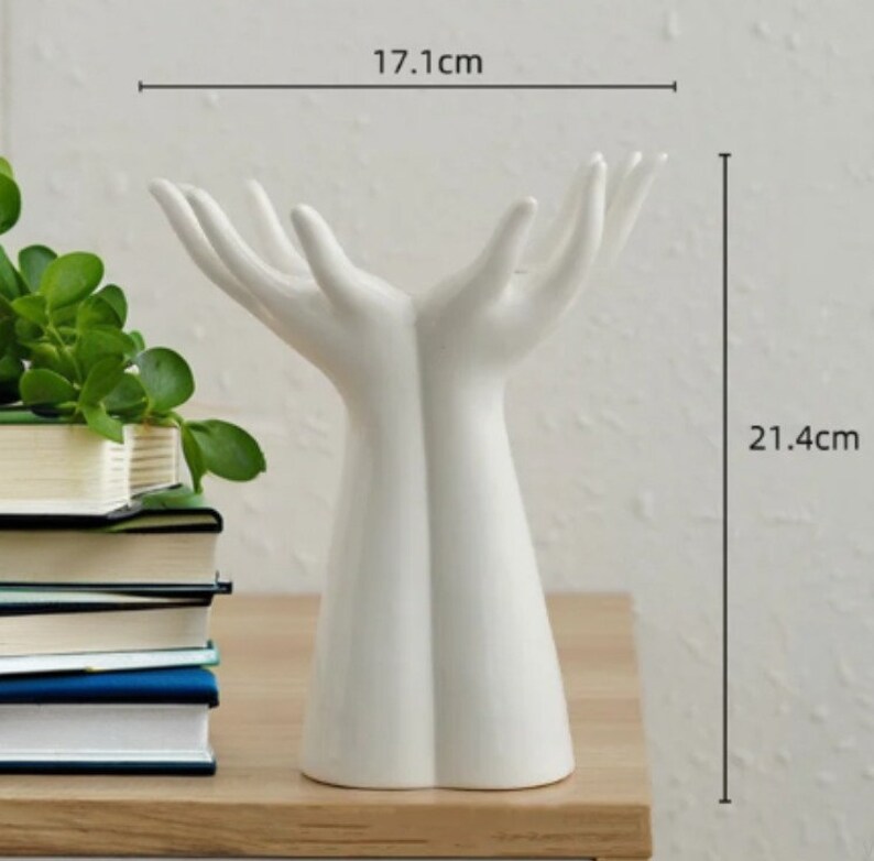 Hand Shape Decor Hand Shaped Ceramic Vase: Home Decoration, Flowers, Bouquets ...