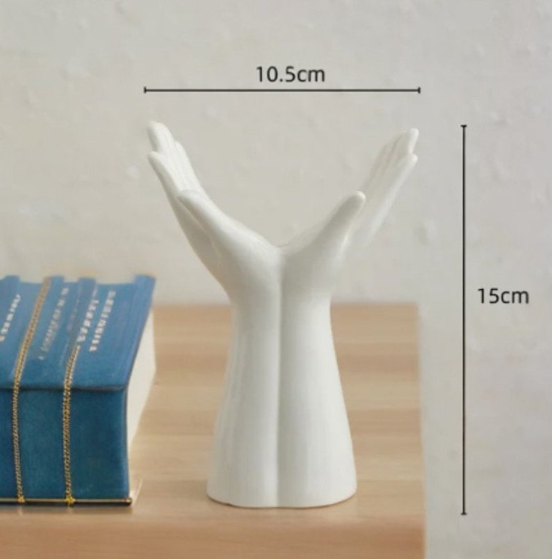 Hand Shape Decor Hand Shaped Ceramic Vase: Home Decoration, Flowers, Bouquets ...