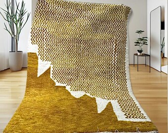 Handmade Moroccan Wool Rug – Mustard Yellow & White Berber Abstract Design