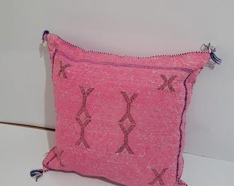 Handmade Moroccan Cactus Silk Pillow Cover: Washed Pink Cushion