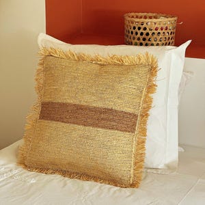Handmade crocheted raffia cushion - beige & brown - 45 x45 cm - natural, bohemian and ethical decoration