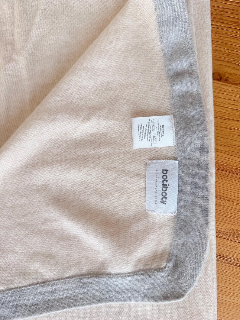 dernière couverture Botiboty de couleur beige écrue sans logo