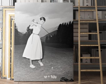 Audrey Hepburn Playing Golf | Canvas Wall Art Print | Iconic Posters Prints Paintings Photos Home Decor