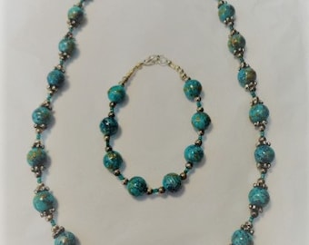 Necklace and Matching Bracelet Glass and Swarovski Crystal Set