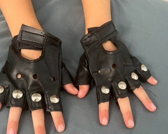 Gants de performance en cuir cloutés demi-doigts pour enfant