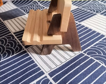 Minimalist Phone Stand - Small Chair Design