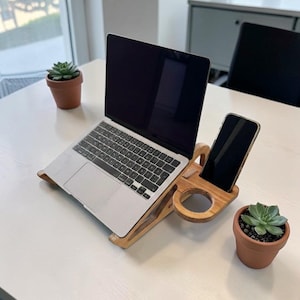 Cadeau voor hem: Houten laptopstandaard met beker- en telefoonhouder - Multifunctionele ergonomische verhoger