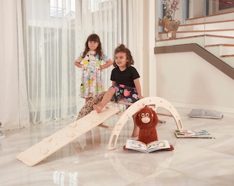 モンテッソーリ木製クライミングアーチ（スロープとクッション付き）：幼児用クライミングセット