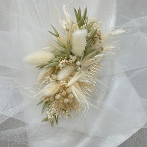 dried flower comb, comb, hair accessory, bridal hairstyle, bridal comb, wedding comb image 1