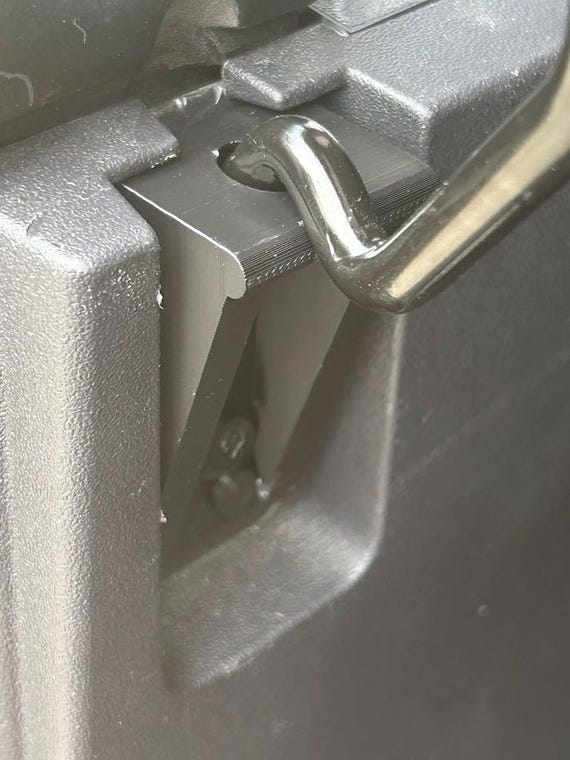 BRONCO Soft Top Latch Block / Catch for Rear Tailgate Area - Set