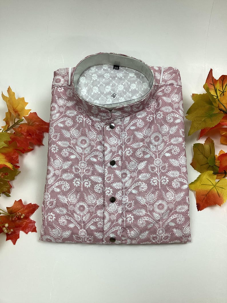 Digitaldruck Herren Kurta Pyjama Set: Indische ethnische Hochzeitskleidung Lilac