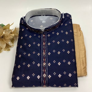 Pijama kurta de seda jacquard para hombre: ropa étnica india Nevy Blue