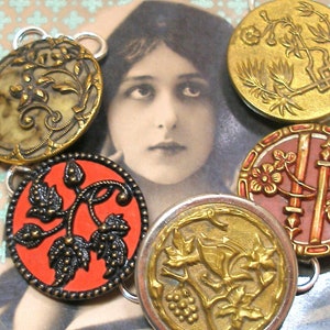 1800s Antique BUTTON bracelet. Victorian buttons in gold & red. 8.25&quot; jewelry. Present, gift. One of a kind. AlliesAdornments