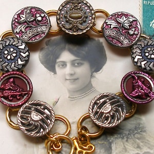 SALE Antique BUTTON bracelet, Victorian flowers, 6.75&quot;. One of a kind vintage button jewelry. Present, gift. Allies Adornments