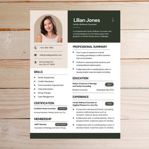 Green Simple Family Wellness Counselor Resume | Instant Download | Modern Resume Template | Editable Resume Template | Easy-to-Use CV Design