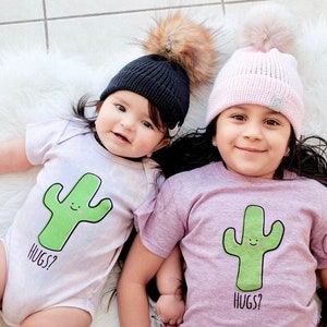 T-shirt violet Saguaro Cactus Hug image 1