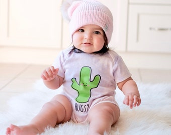 Lila Säure waschen Saguaro Kaktus Hug Baby Säugling ein Stück, Body, Südwesten, Western, Kawaii, niedlich, lustig