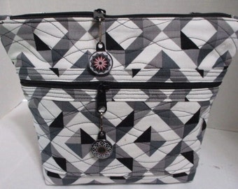 Black and White Pepper-Geo Pop Canvas Quilted Bag