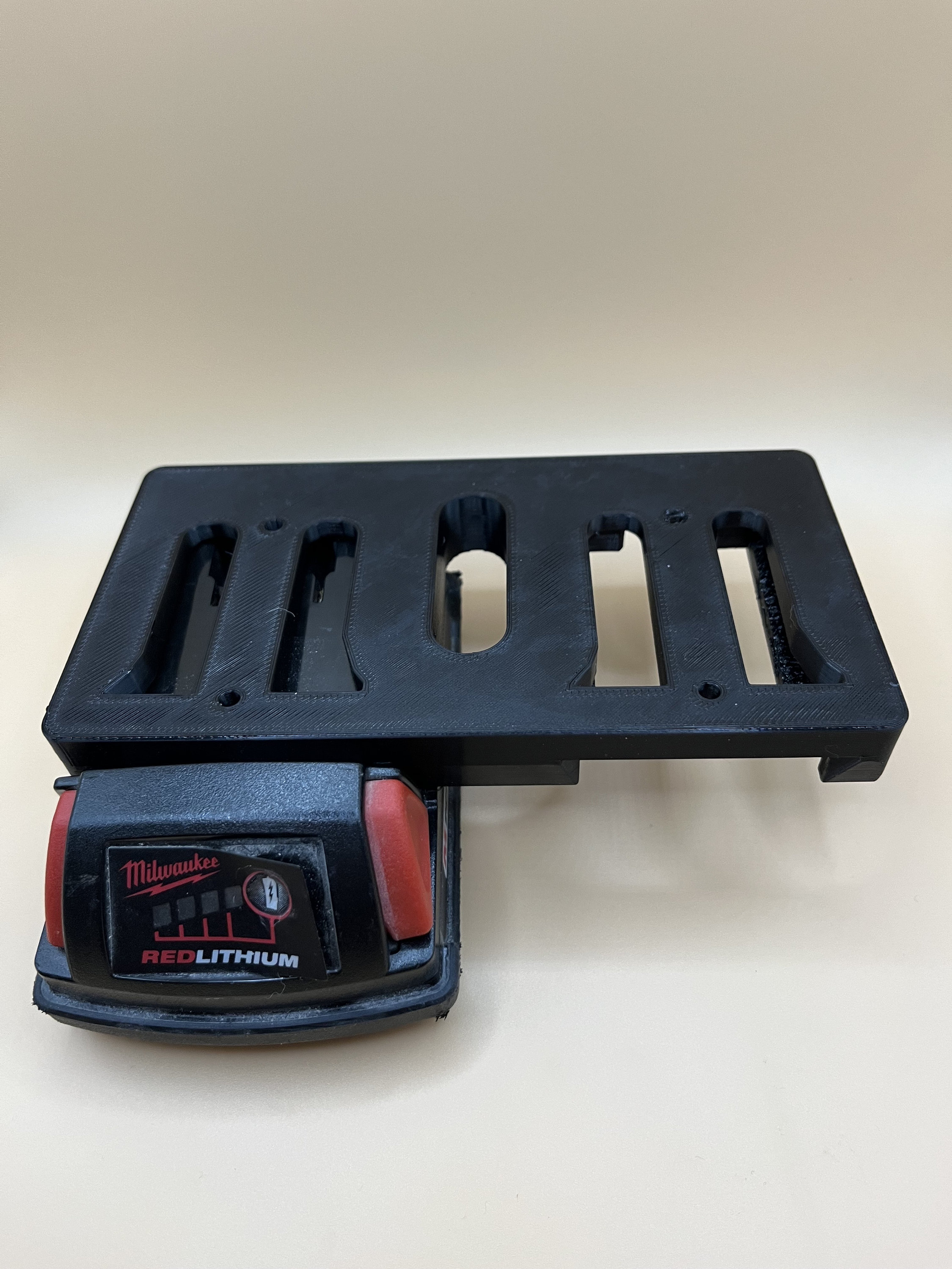 Supporto Parete Per Batterie Milwaukee M18 | Set Da 5 Portabatterie Con Viti - QWORK - Foto 6