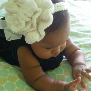 Crochet Flower Girl Headband: White Floral Hair Bow