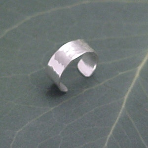 NARROW EAR CUFF Sterling Silver Hammered 925 Ear Band