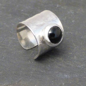 BLACK ONYX EARCUFF Wide Hammered 925 Sterling Silver Gemstone Ear Cuff Band