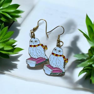 Hedwig/H.P Dangling Earrings