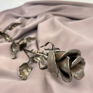 Forged roses design,Forged metal rose decorations,Handcrafted forged roses,forged  rose, Gift for Mom,Corporative Gift,Wrought iron roses