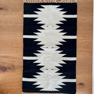Authentic Zapotec Rug ( 2.6x5ft) 100% Sheep Wool & Natural Dyes/ hand made / traditional design Zapotec