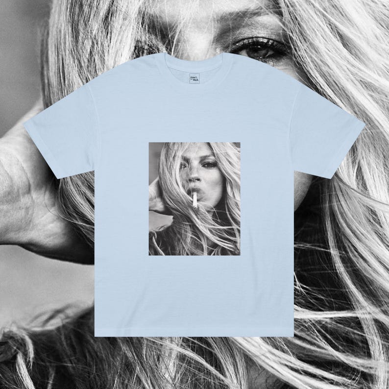 Kate Moss Print Unisex T-shirt, 100% Cotton Oversized Tee, 90s Model Smoking Shirt - Retro, Trendy image 6