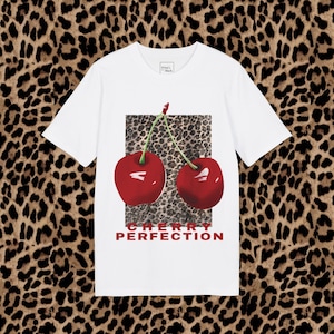 Cherry Perfection leopardmönstrad överdimensionerad t-shirt, 100 % ekologisk bomull