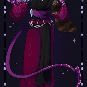 K&ouml;nnte beinhalten: Digitale Illustration eines lilafarbenen Charakters mit rosa Haaren, H&ouml;rnern und einem Schwanz, der einen Waschb&auml;ren h&auml;lt. Der Charakter tr&auml;gt ein schwarzes Oberteil, eine rote Hose und schwarze Stiefel. Der Hintergrund zeigt ein Nordlicht.