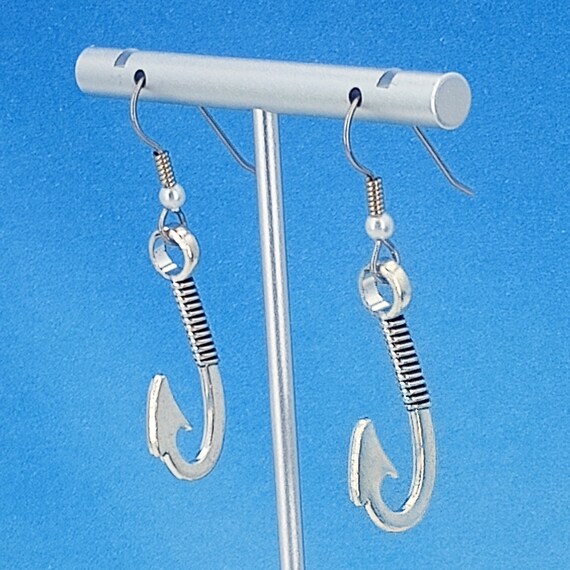 cousin fish hook ear wires CousinDIY Earring Finding Kit, Silver and Gold Use these Fish Hooks by Bead Landing to make beautiful earrings to complement your outfits Gold-Plated 15x15mm Fishhook Ear Wires