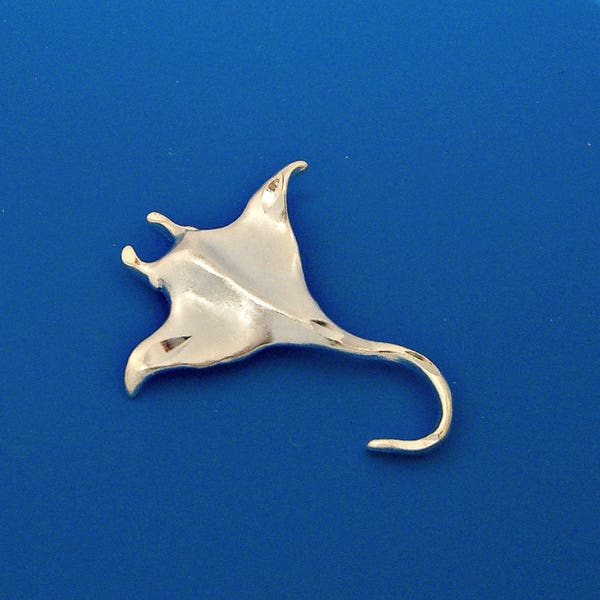 Sting Ray Sterling Silver Sea Life Diamond Cut Beach Charm Pendant or Necklace 2028