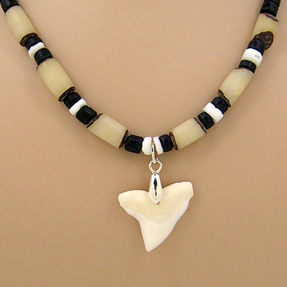 サメの歯ネックレス：18.5、21.5、24.5インチから選択可能、ココナッツ