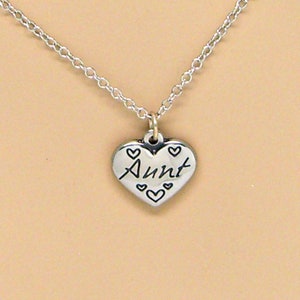 Aunt Heart Pendant Necklace Silver Cable Chain Family Minimal Jewelry 9005-16
