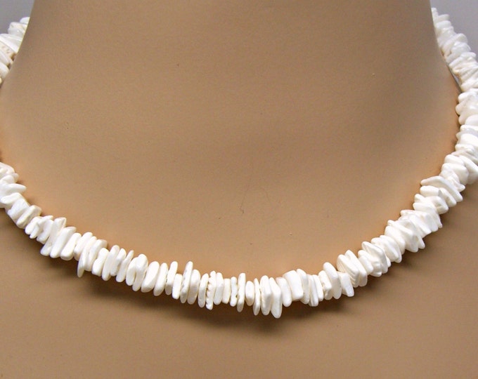Sea Shell Puka Shell Necklace Choker Cowrie Shells White Puka