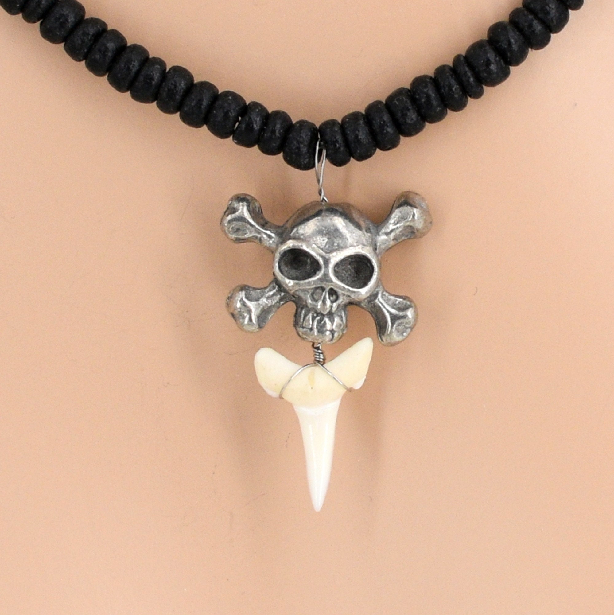 ★韓國人氣★SCALETTO★Skull And Back Tooth Necklace ☆韓國人氣☆SCALETTO☆Skull And Back Tooth Necklace