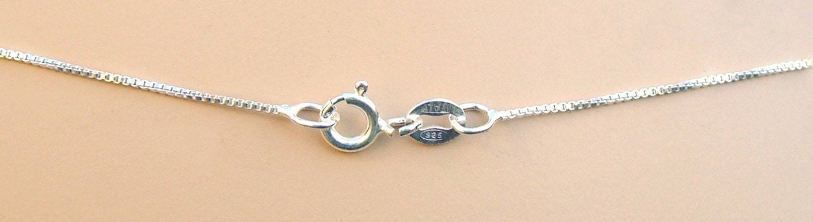 Pelican Sterling Silver Necklace W-mother of Pearl Disc and Box 