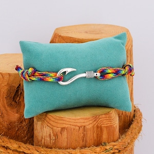 Fish Hook Bracelet Paracord Adjustable Fits Youth to Adults Many Colors Patterns 7200B-313
