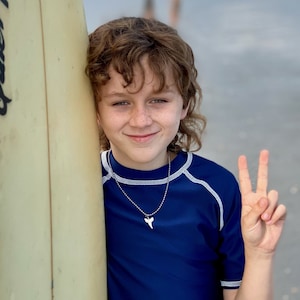 Shark Tooth Necklace, Youth Size, Black or Silver Bead Chain 13&quot; 14&quot; 15&quot; 16&quot; 17&quot; 18&quot; Great Sharks Teeth 7144 Y-WL